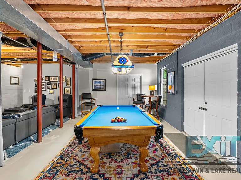 255 Sandy Ln — Photo 33