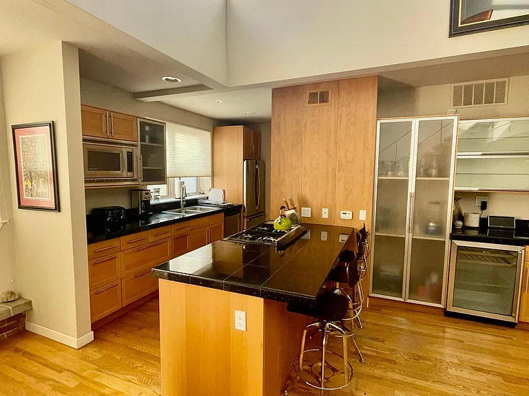 2501 Grove St #201 — Photo 20