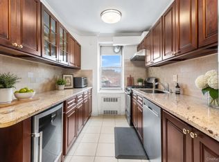 64-11 99th Street #3O4, Rego Park, NY 11374