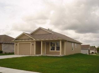 427 Rachael Cir, Raymore, MO 64083