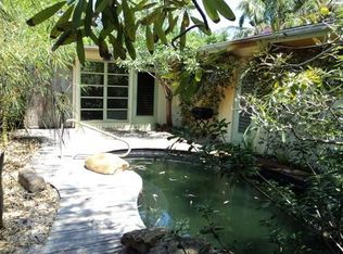 25 6th St N, Naples, FL 34102