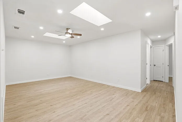 1112 Laurel Oaks Ct — Photo 3