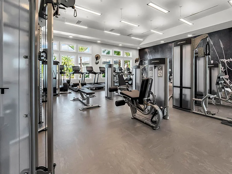 7790 Four Seasons Blvd — Photo 37