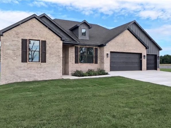 5121 S Pleasant Valley, Gentry, AR 72734