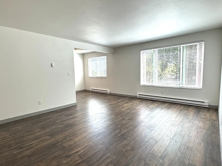 3000 E Spruce St — Photo 5