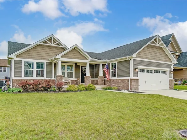 9334 Lakeside St, Tipp City, OH 45371