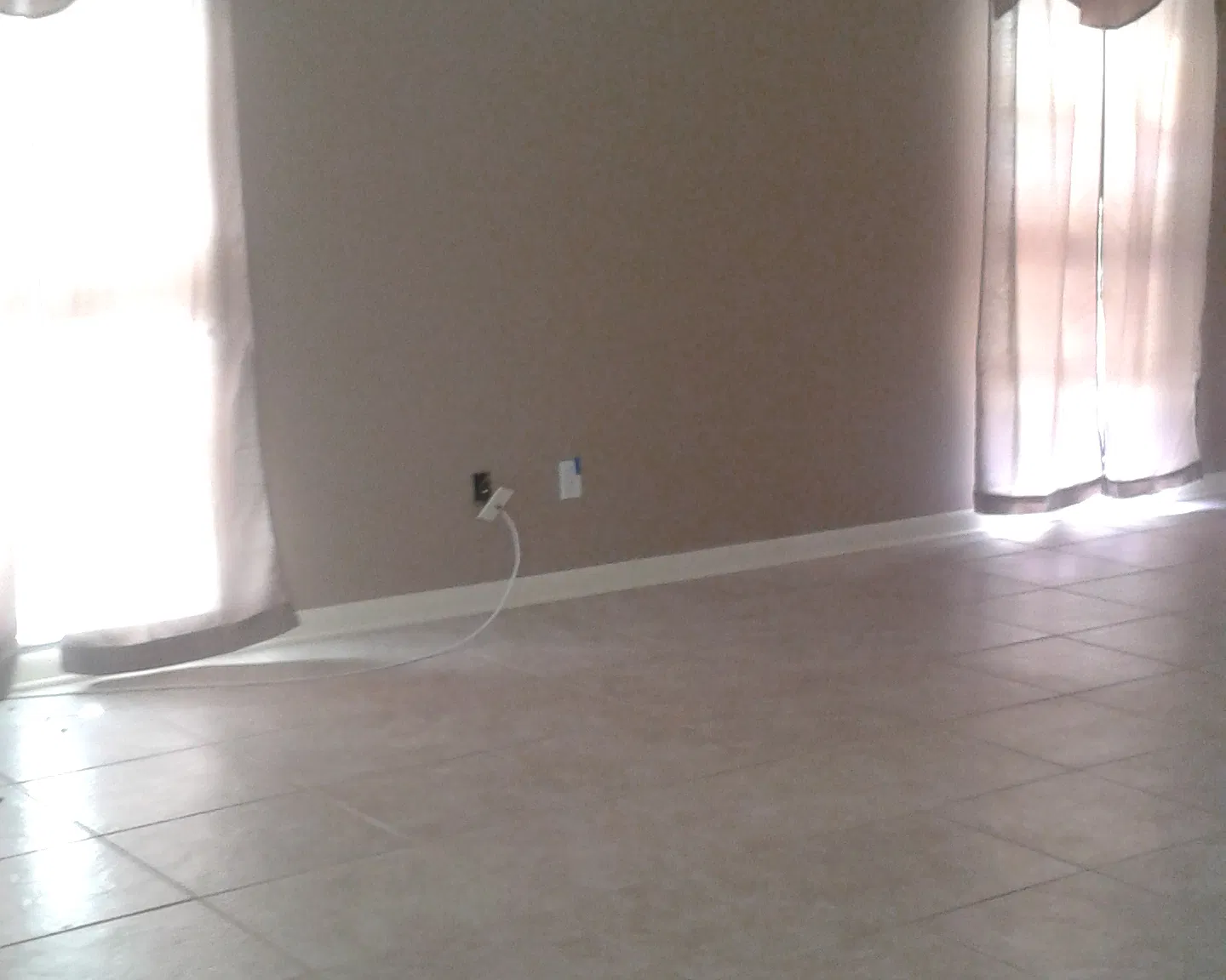 3 bed, 1681 sqft, $2,200 — Photo 3
