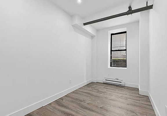 4th image of 3044 32nd St APT B5