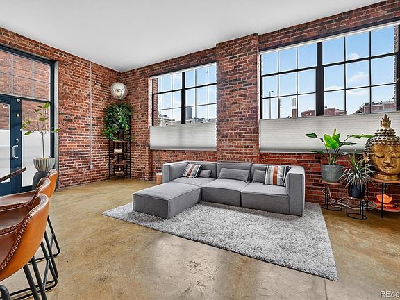2nd image of 2500 Walnut Street #102