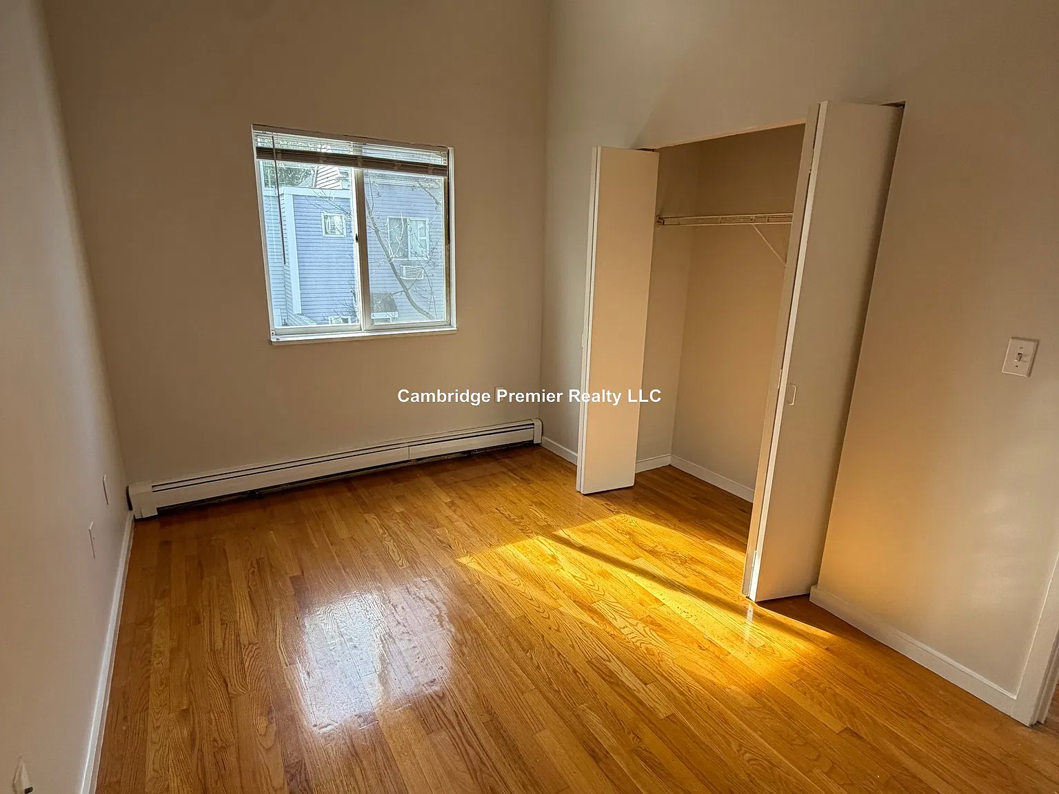 Fort Washington Pl — Photo 3
