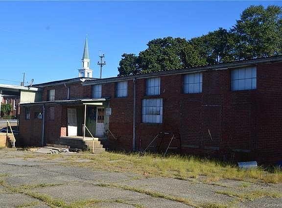 4th image of 178 N Oak St