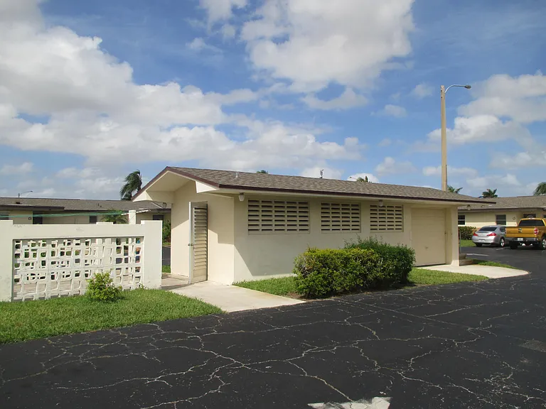 2951 Ashley Dr W #D — Photo 14