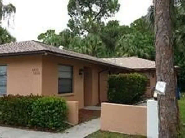 5860 Littlestone Ct, North Fort Myers, FL 33903
