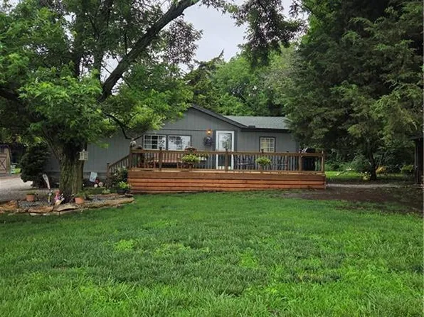 250 Virginia Rd, Greeley, KS 66033