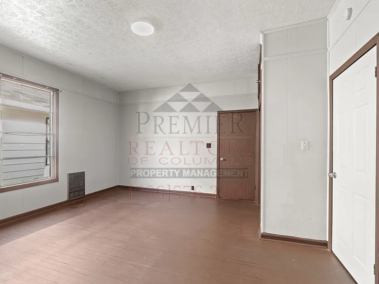 108 Comer St — Photo 5