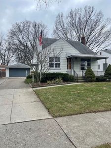 21606 Revere St, Saint Clair Shores, MI, 48080
