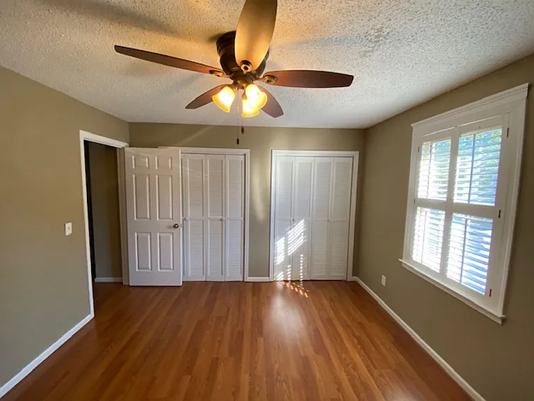 3700 Bush River Rd #H5 — Photo 6