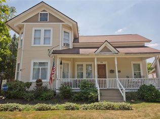 358 Bell St, Chagrin Falls, OH 44022