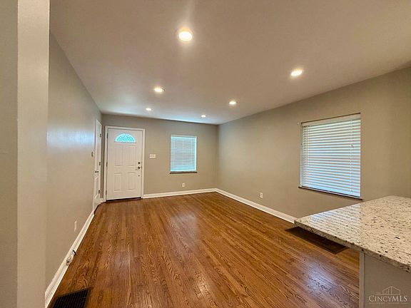 2nd image of 4624 Hunt Rd
