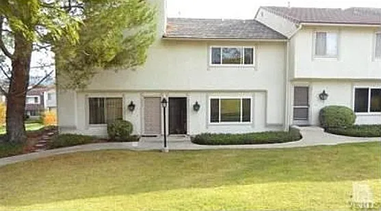 255 Green Moor Pl — Photo 9