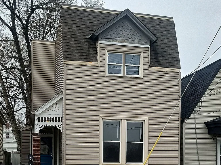 904 Walnut St #1 — Photo 11