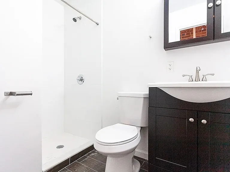 1442 De Kalb Ave #1L — Photo 9