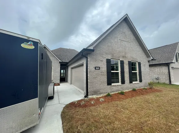 2419 Goldfinch Dr, Houma, LA 70364