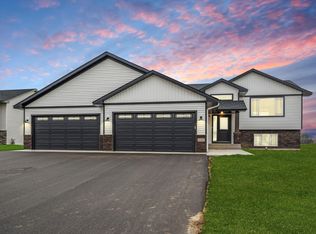 8201 383rd St, North Branch, MN 55056