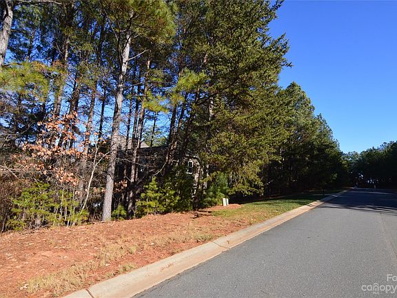3rd image of 3028 Lake Pointe Dr #172