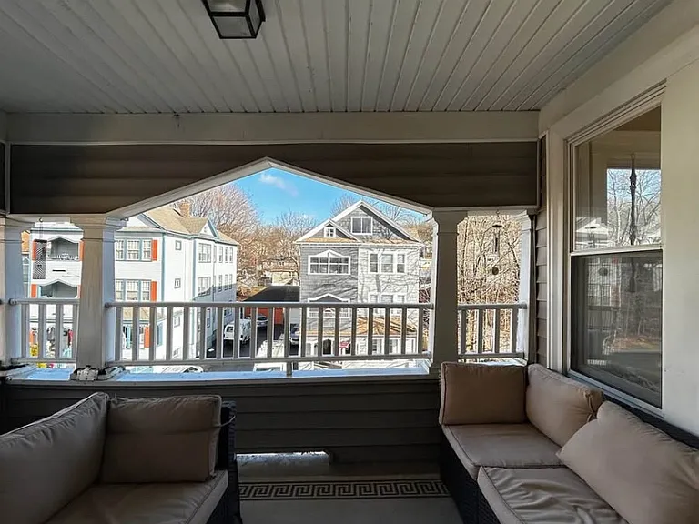 39 Woodford St #3 — Photo 2