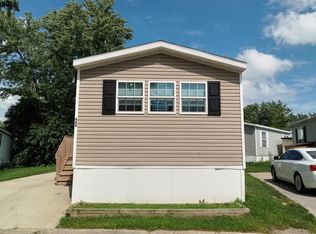 669 Sterling St W #669SW, Justice, IL