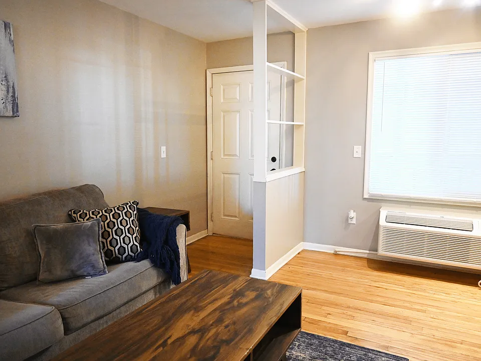 Front entrance to a unit at Slips at Blackstone.