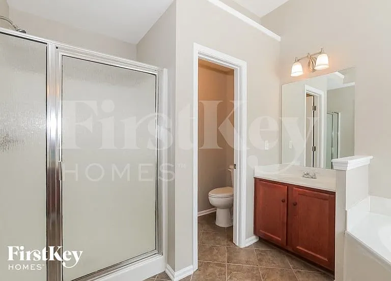 1530 Hedington Cir — Photo 12
