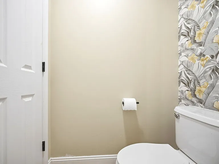 11112 Saintsbury Pl — Photo 21