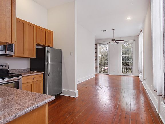 4th image of 2022 Baronne St Unit 4