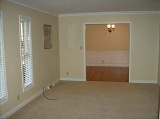 13 Country Club Dr, Greer, SC 29651