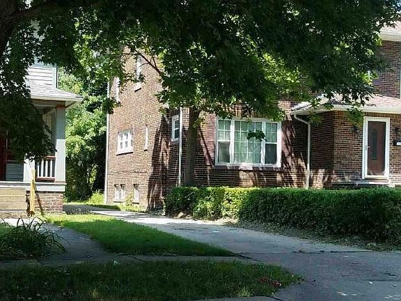 5th image of 3273 Altamont Ave