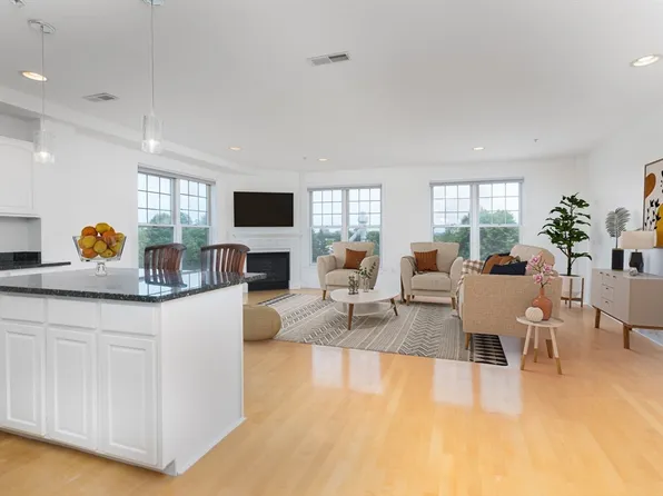 1306 Columbia Rd APT 5A, South Boston, MA 02127