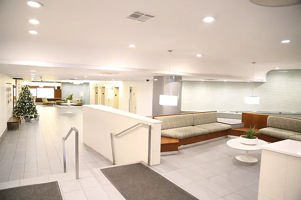 Rented by R New York | media 20