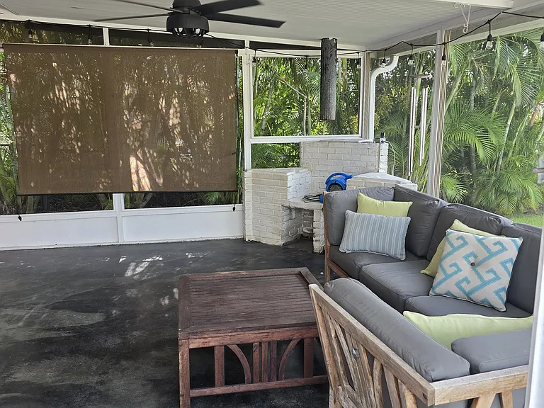 8433 Flagstone Dr — Photo 17