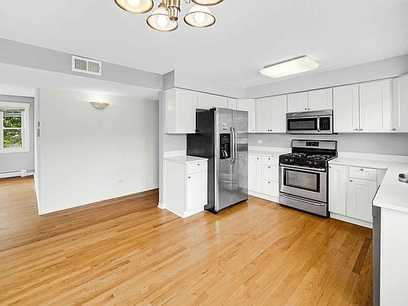 5th image of 8401 W Brodman Ave