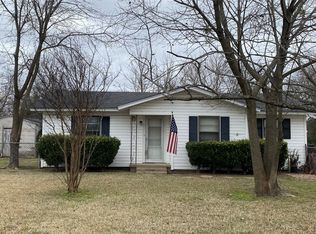 403 S Old Walnut, Ennis, TX 75119