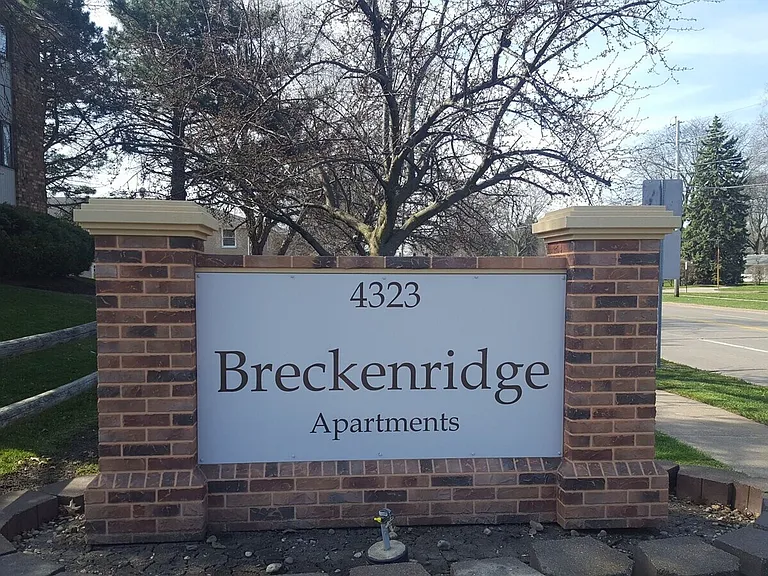 Breckenridge Davenport Apartments — Photo 4