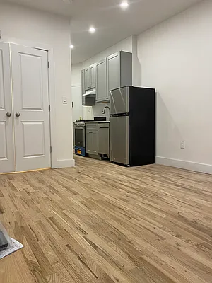 Rented by Paley Management | media 13