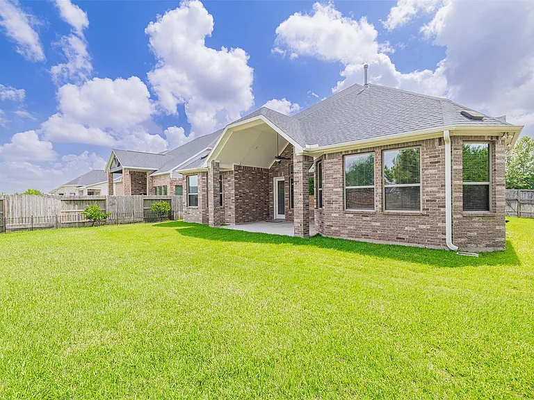 1803 Pepper Grove Ln — Photo 26