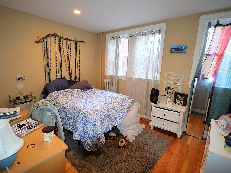 1st image of 329 Saint Paul St #1D
