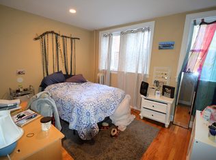 329 Saint Paul St #1D, Brookline, MA 02446