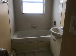 2057 E 72nd St #3, Chicago, IL 60649