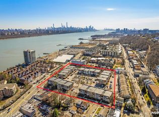 28 Garden Pl APT 151, Edgewater, NJ 07020