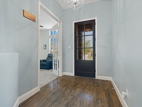 5th image of 511 Ranchwood Dr